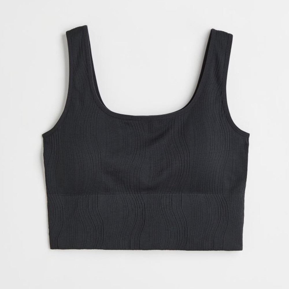 H&M Seamless Medium Support Sports Bra Size Large NWT